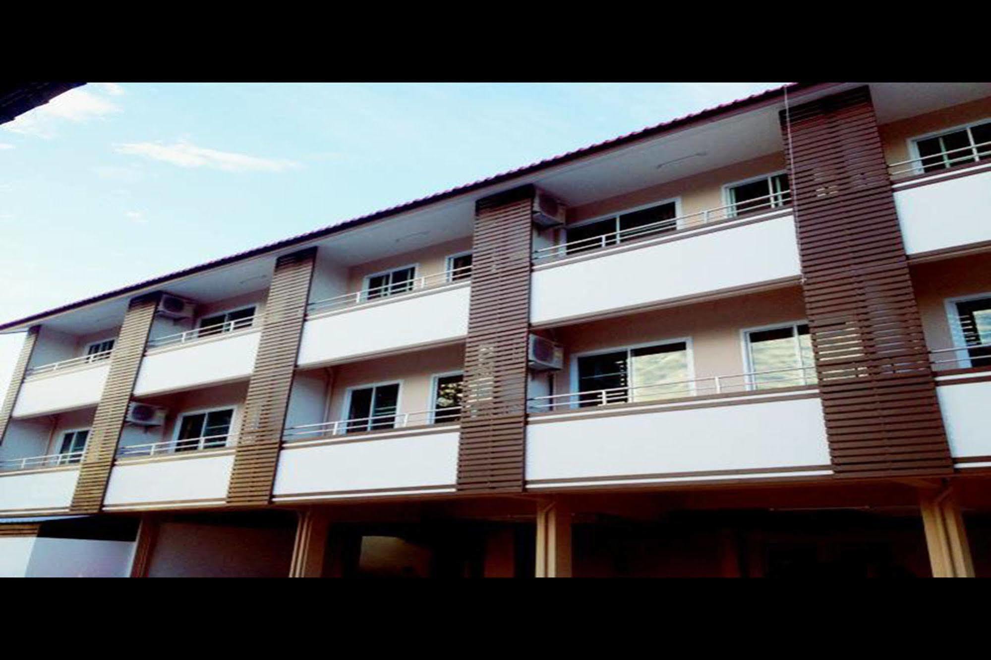 Hotel Pornkasem House Chiang Rai Exterior foto